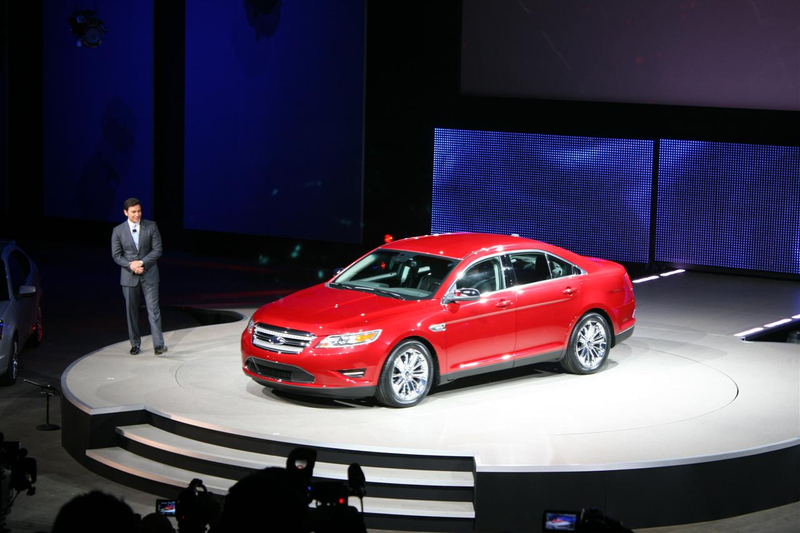 Illustration for article titled 2010 Ford Taurus: A Flagship Returns